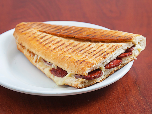 Yarım Ekmek Arası Karışık Tost